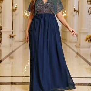 Elegant Navy Blue Evening Gown